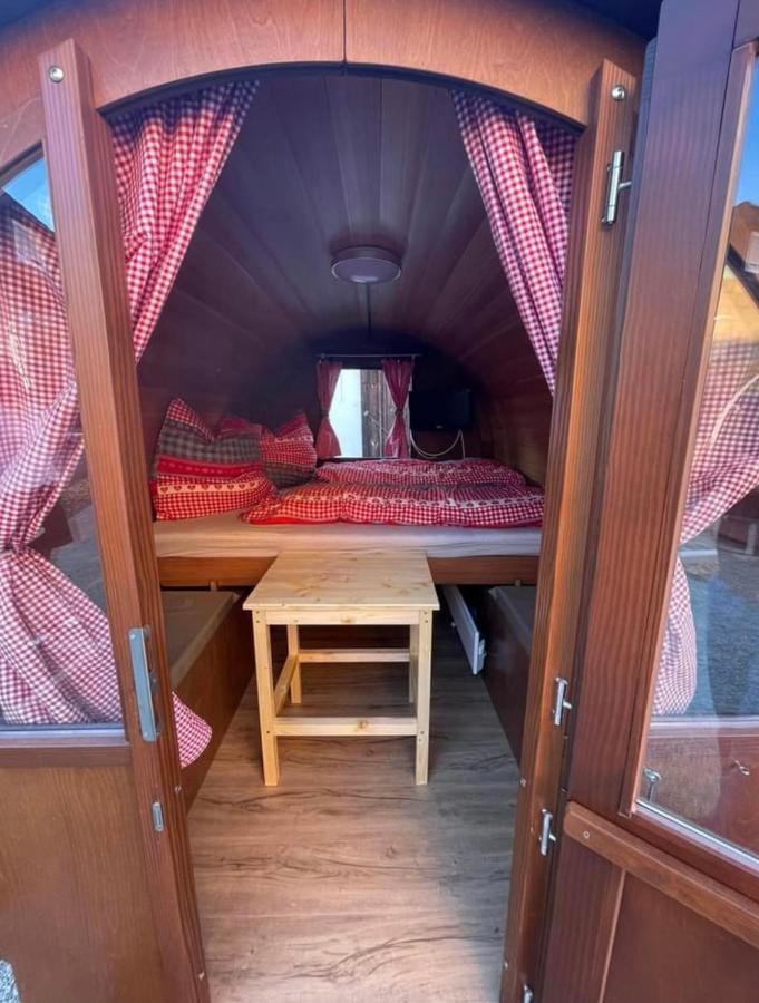 Schlafen Im Weinfass Apartment Ipsheim Luaran gambar